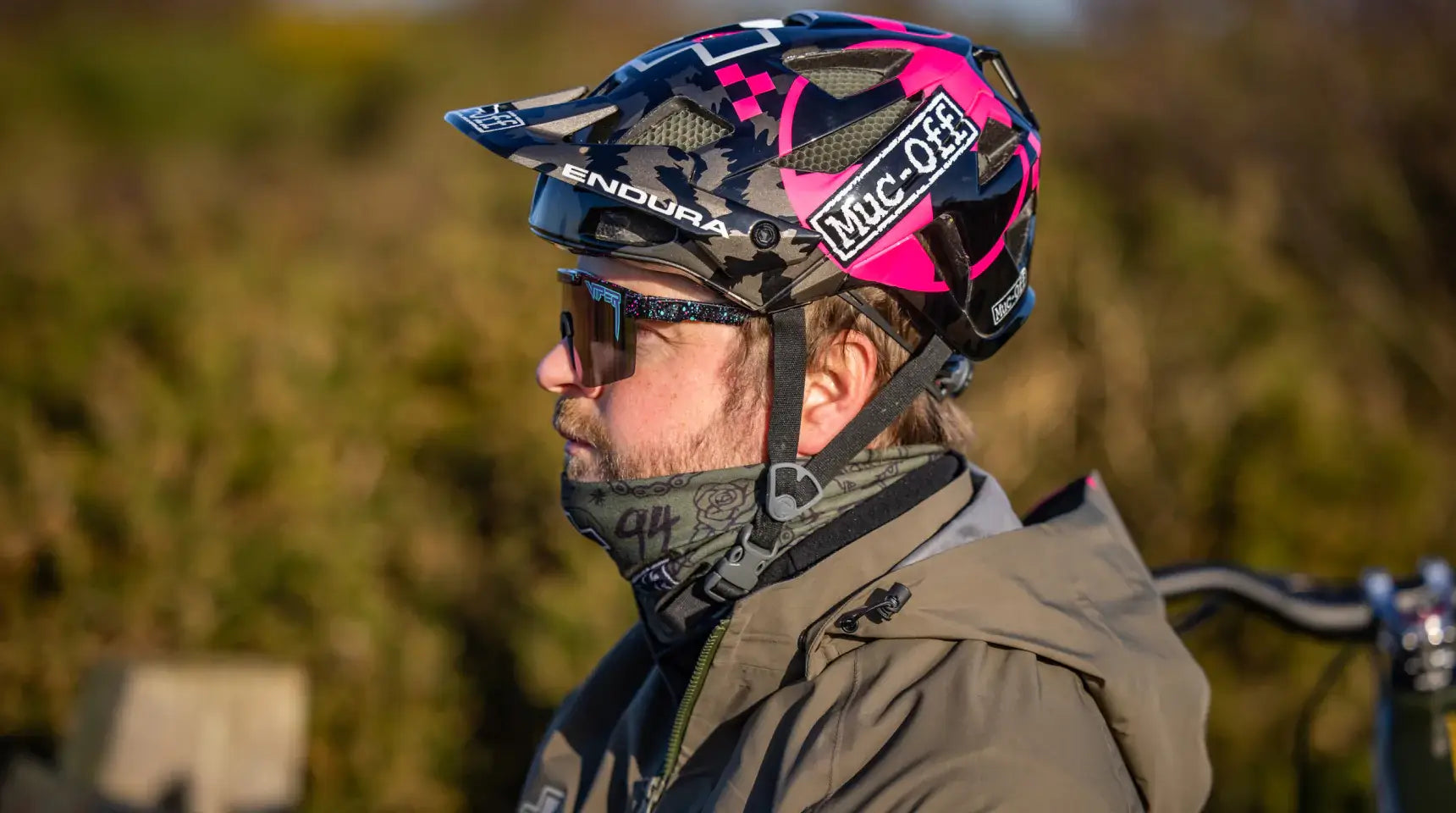 Muc Off Winter Neck Gaiter - Punk Green - 4